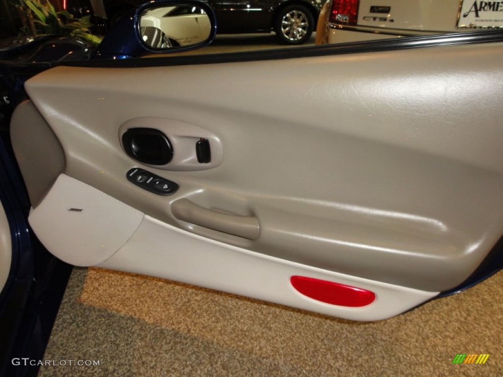 2004 Corvette Convertible - LeMans Blue Metallic / Shale photo #20