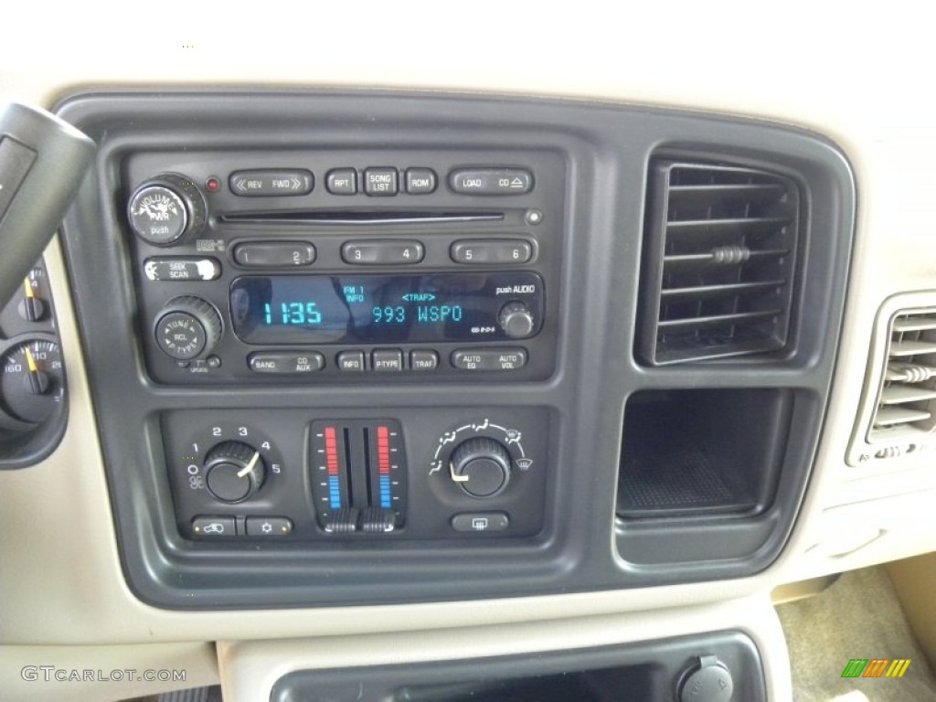 2003 Chevrolet Suburban 1500 LT Controls Photo #51029149