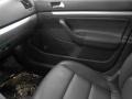Black - Jetta SE Sedan Photo No. 10