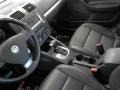Black - Jetta SE Sedan Photo No. 12