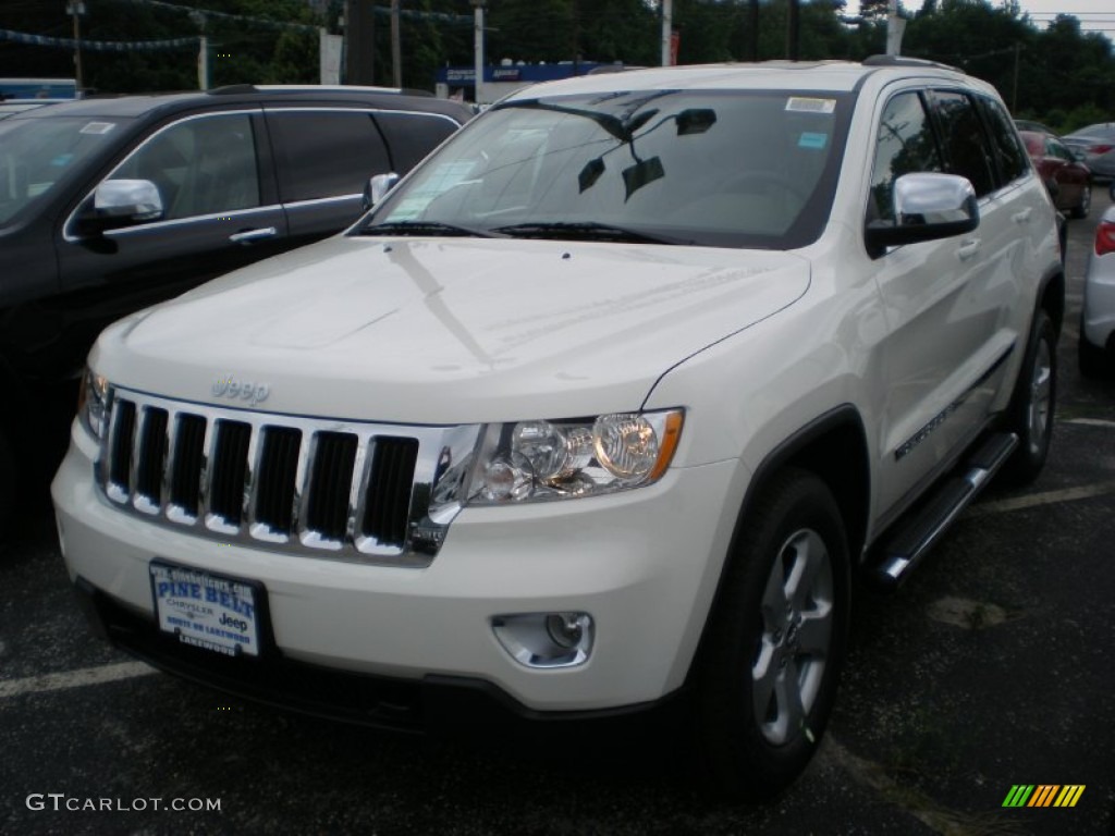 2011 Grand Cherokee Laredo X Package 4x4 - Stone White / Dark Graystone/Medium Graystone photo #1