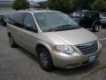 2005 Linen Gold Metallic Chrysler Town & Country Limited  photo #3