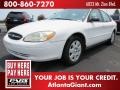 Vibrant White 2002 Ford Taurus LX