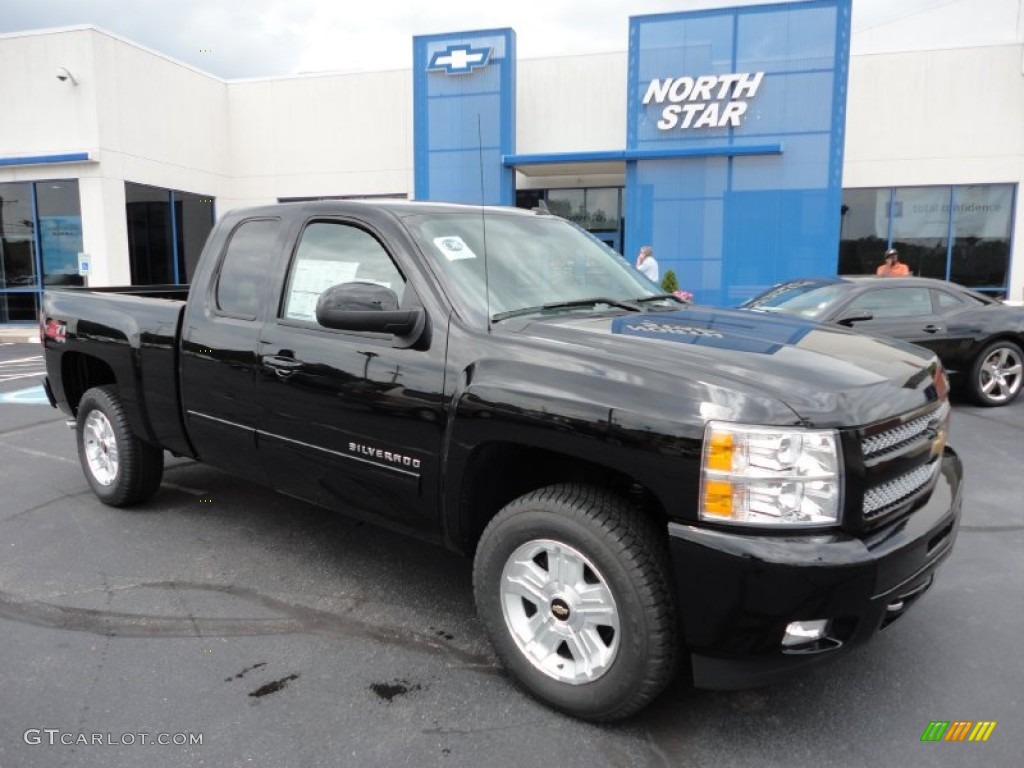 2011 Silverado 1500 LT Extended Cab 4x4 - Black / Ebony photo #1