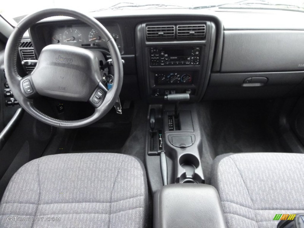 2000 Cherokee Sport 4x4 - Forest Green Pearl / Agate Black photo #27