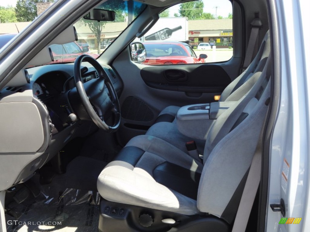 2002 F150 SVT Lightning - Silver Metallic / SVT Medium Graphite photo #17