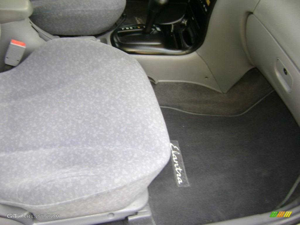 2000 Elantra GLS Sedan - Sandalwood / Gray photo #17