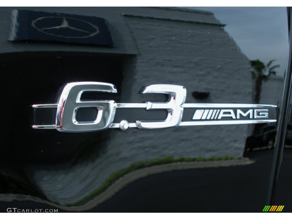 2011 Mercedes-Benz ML 63 AMG 4Matic Marks and Logos Photos