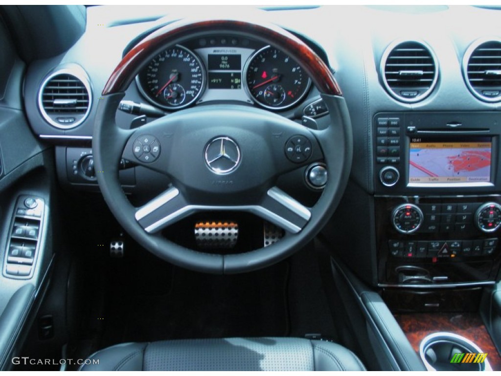 2011 Mercedes-Benz ML 63 AMG 4Matic Steering Wheel Photos