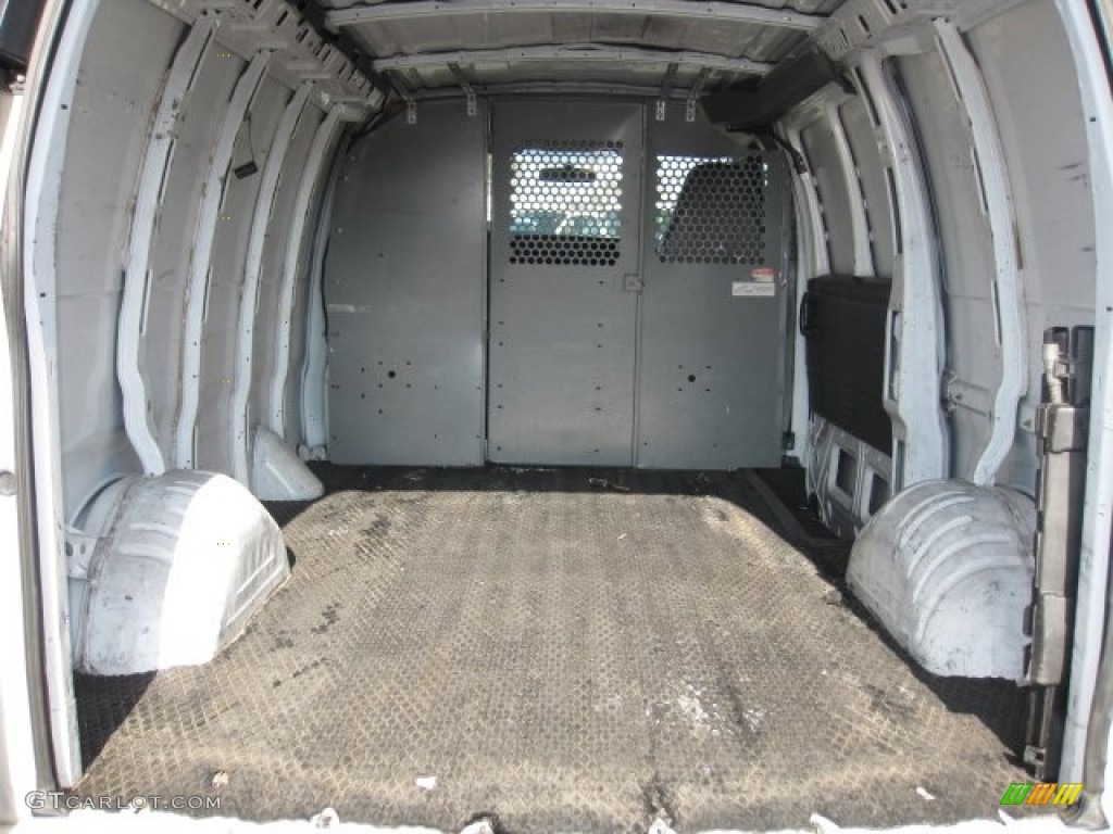 2003 Chevrolet Express 3500 Commercial Van Trunk Photos