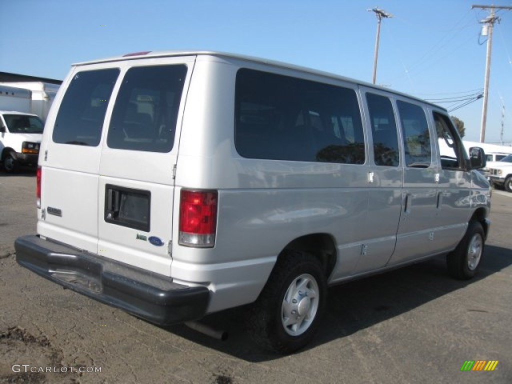 2008 E Series Van E150 XL Passenger - Silver Metallic / Medium Flint photo #6