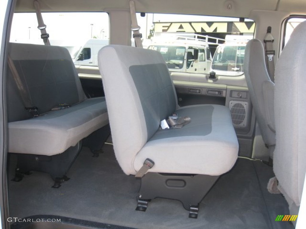 2007 E Series Van E350 Super Duty XLT 15 Passenger - Oxford White / Medium Flint Grey photo #7