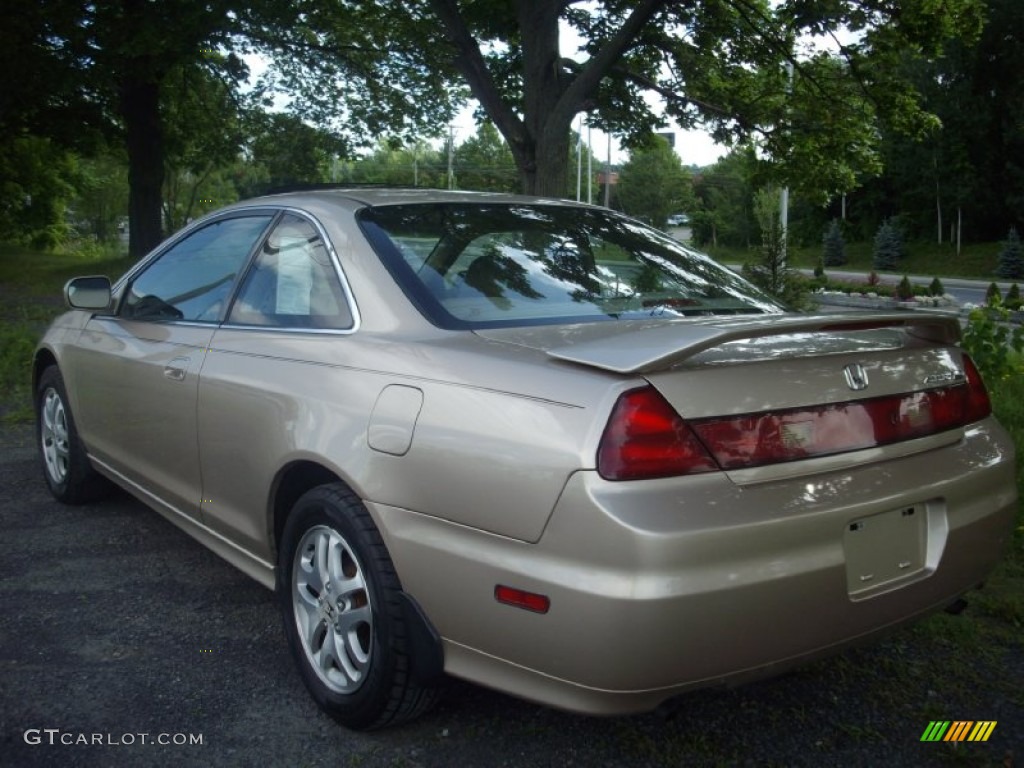 2002 Accord EX V6 Coupe - Naples Gold Metallic / Ivory photo #3