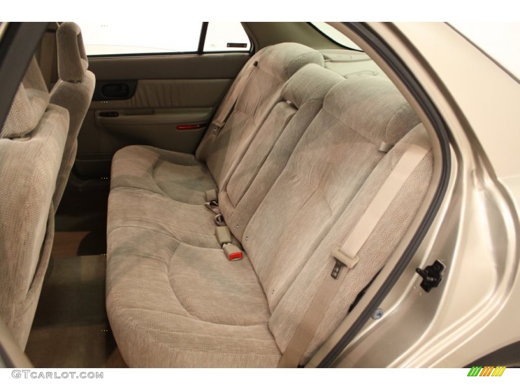 Taupe Interior 2002 Buick Regal LS Photo #51054604