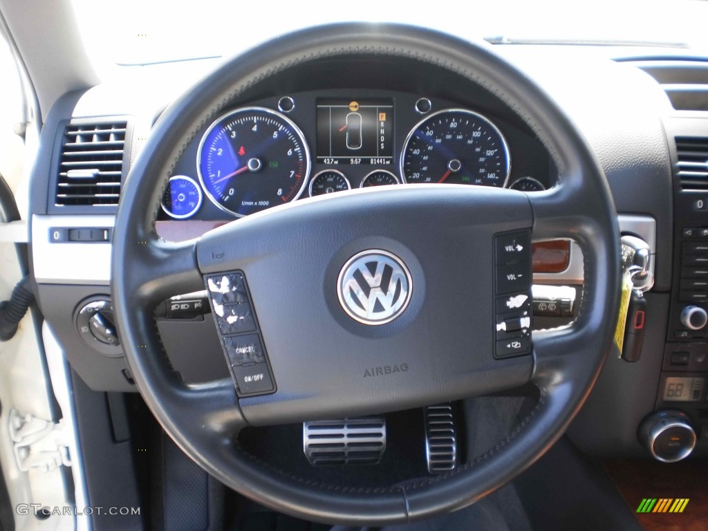 2004 Volkswagen Touareg V8 Teak Steering Wheel Photo #51055774