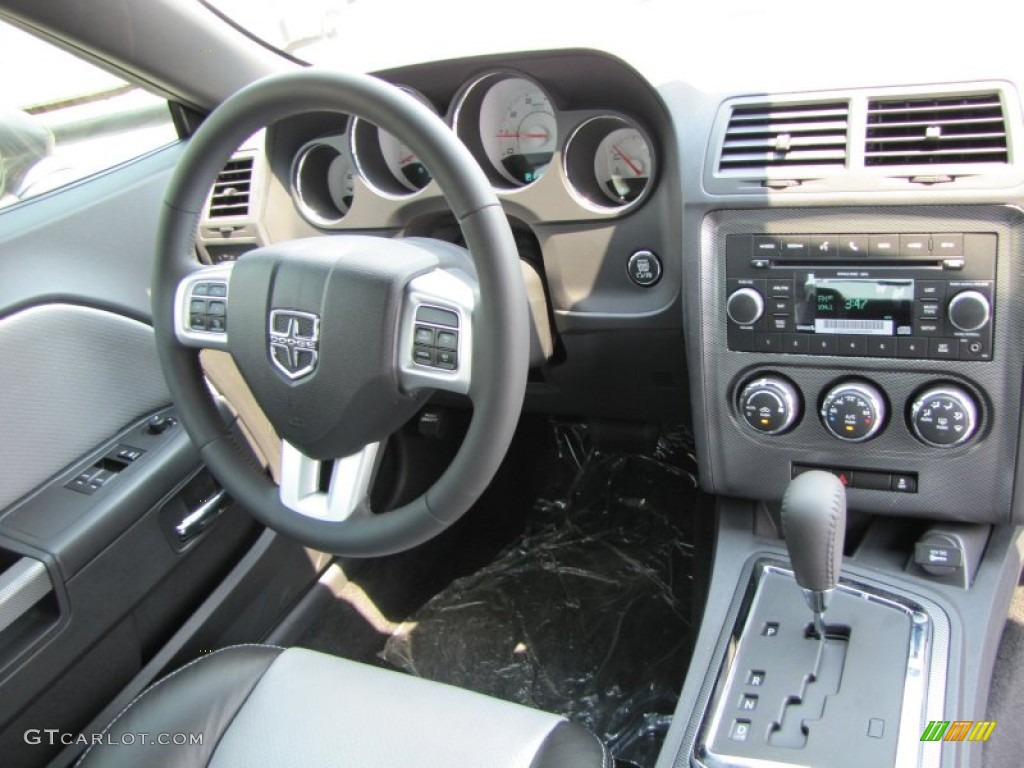 2011 Challenger R/T Plus - Tungsten Metallic / Dark Slate Gray photo #15