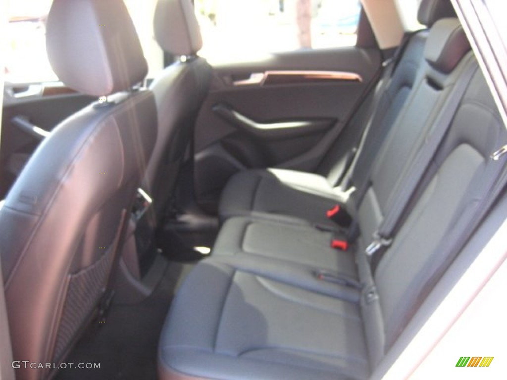 2011 Q5 2.0T quattro - Ice Silver Metallic / Black photo #4