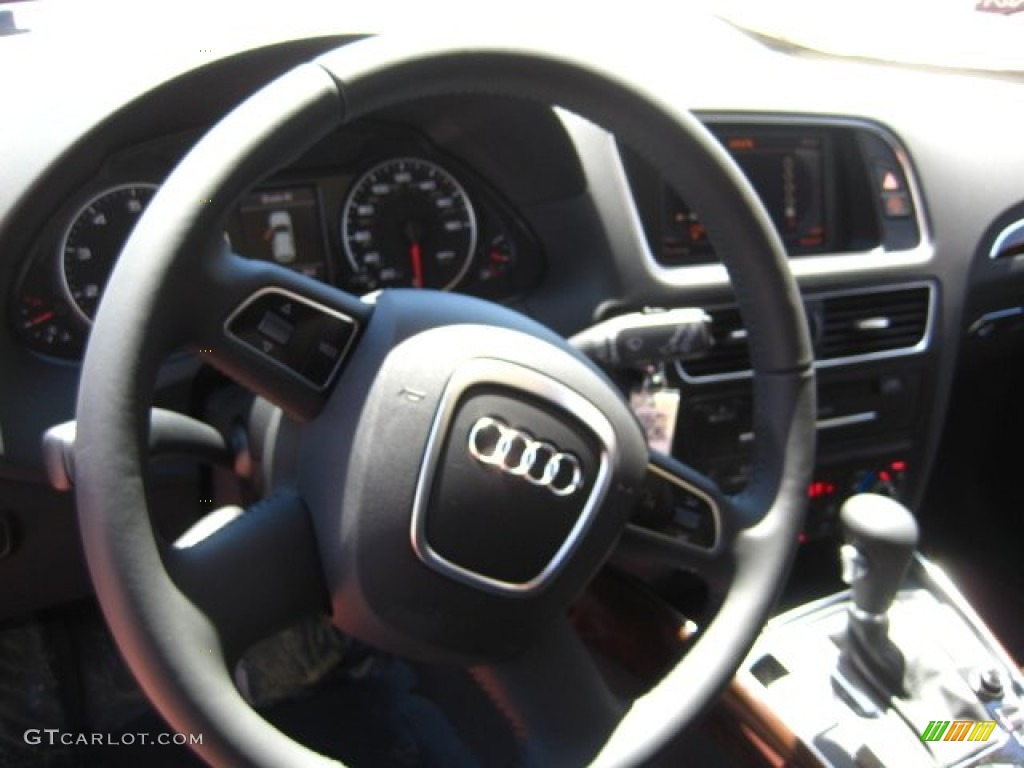 2011 Q5 2.0T quattro - Ice Silver Metallic / Black photo #6