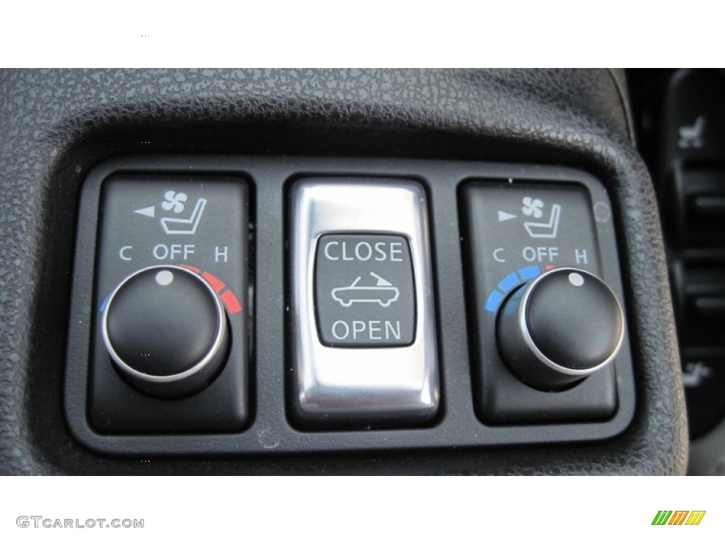 2010 Nissan 370Z Touring Roadster Controls Photo #51056725