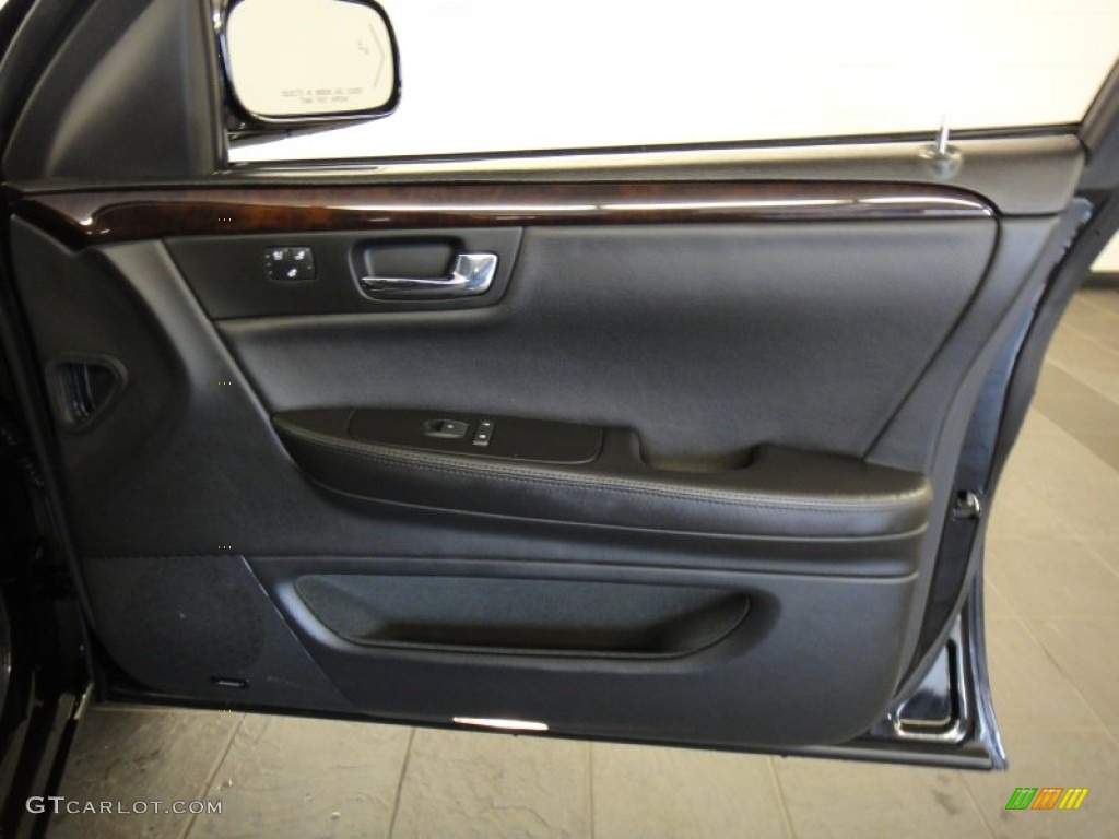 2009 Cadillac DTS Platinum Edition Door Panel Photos