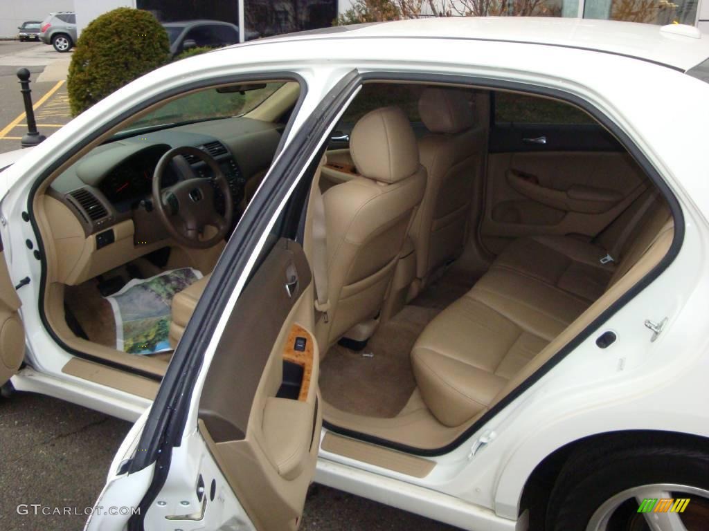 2004 Accord EX-L Sedan - Taffeta White / Ivory photo #17