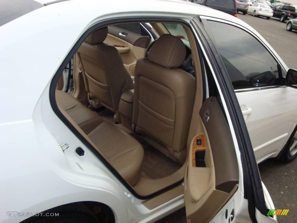 2004 Accord EX-L Sedan - Taffeta White / Ivory photo #18