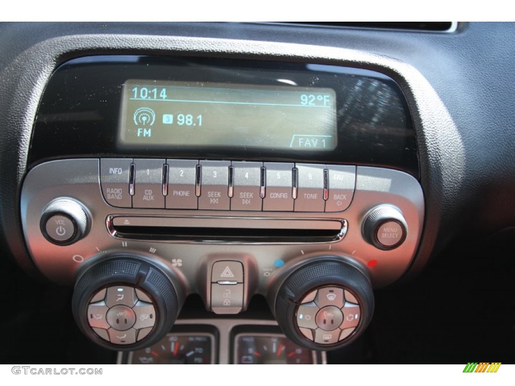 2010 Chevrolet Camaro SS Coupe Indianapolis 500 Pace Car Special Edition Controls Photo #51063187