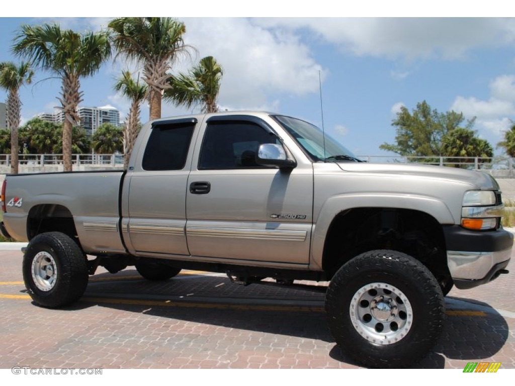 2002 Silverado 2500 LS Extended Cab 4x4 - Light Pewter Metallic / Medium Gray photo #8