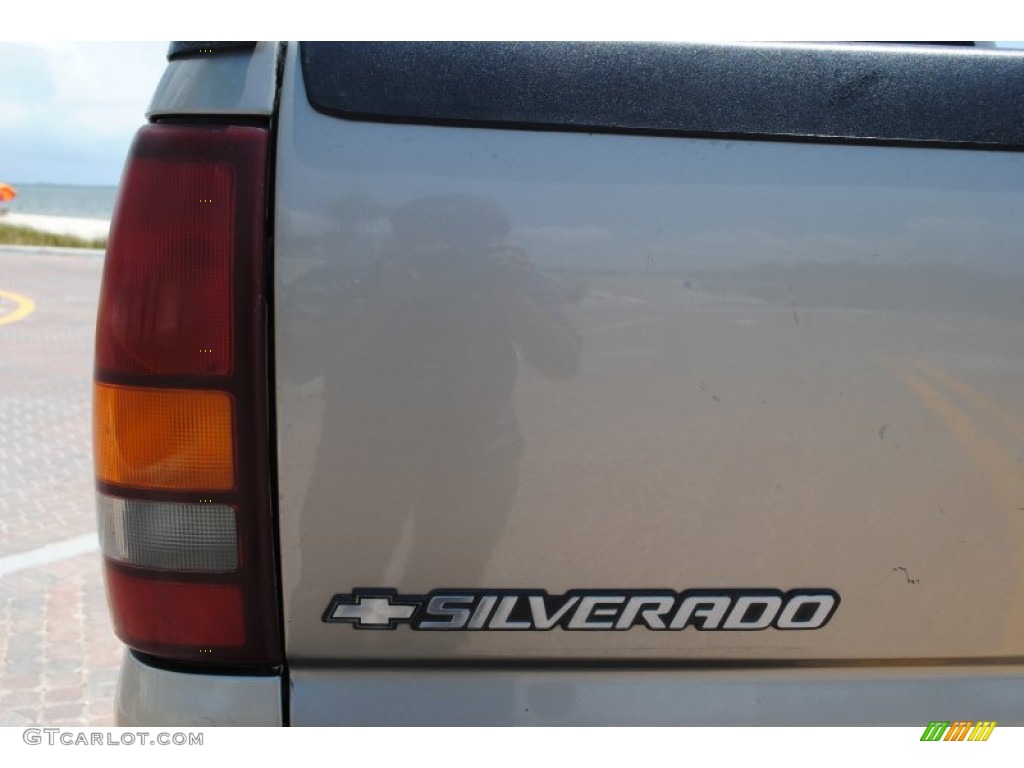 2002 Silverado 2500 LS Extended Cab 4x4 - Light Pewter Metallic / Medium Gray photo #23
