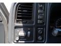 2002 Chevrolet Silverado 2500 LS Extended Cab 4x4 Controls