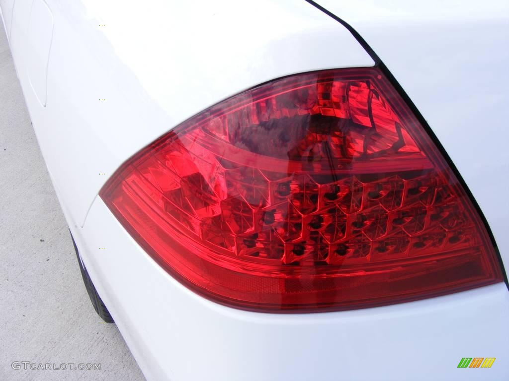 2007 Accord SE Sedan - Taffeta White / Ivory photo #9