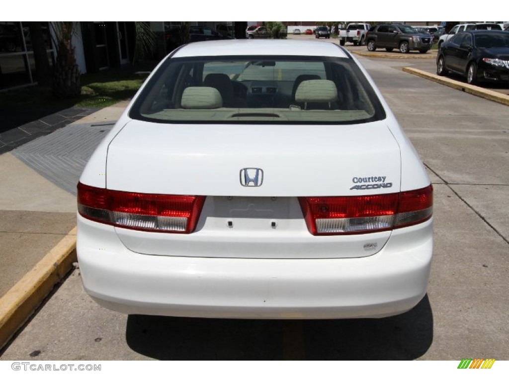 2004 Accord EX Sedan - Taffeta White / Ivory photo #3
