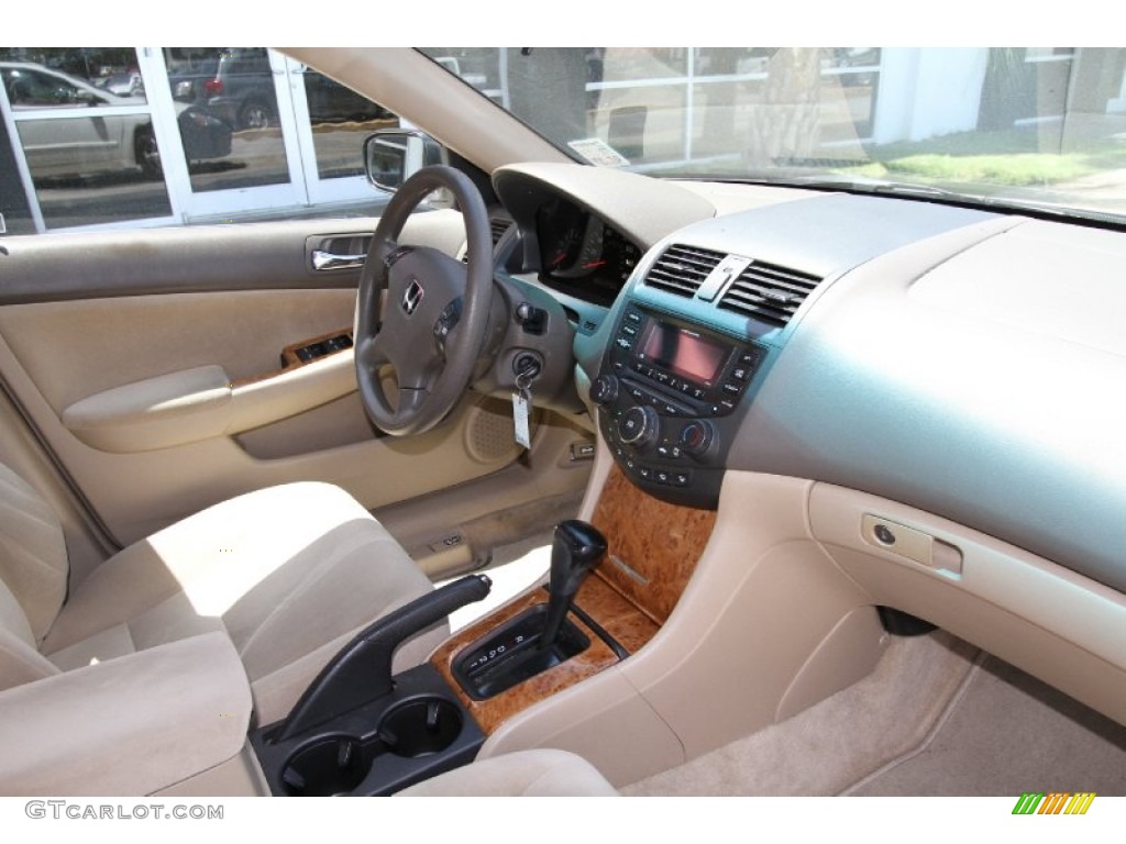 2004 Accord EX Sedan - Taffeta White / Ivory photo #6