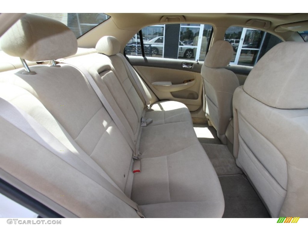 2004 Accord EX Sedan - Taffeta White / Ivory photo #8