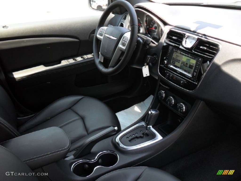 Black Interior 2011 Chrysler 200 Limited Photo #51065282