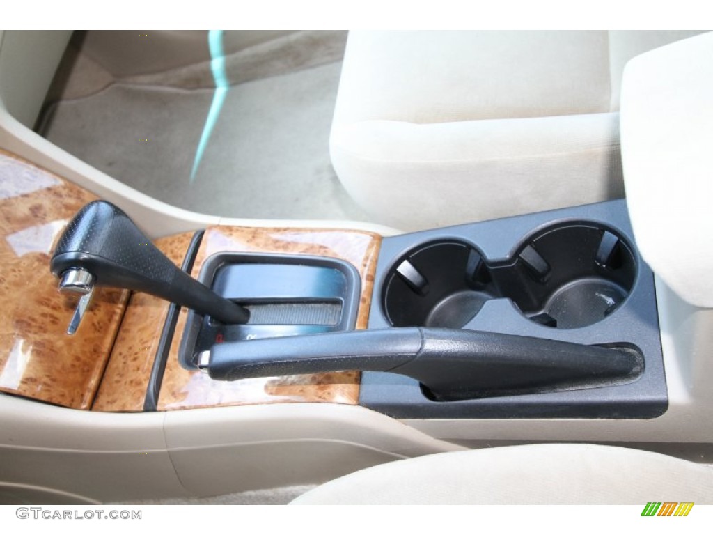2004 Accord EX Sedan - Taffeta White / Ivory photo #21