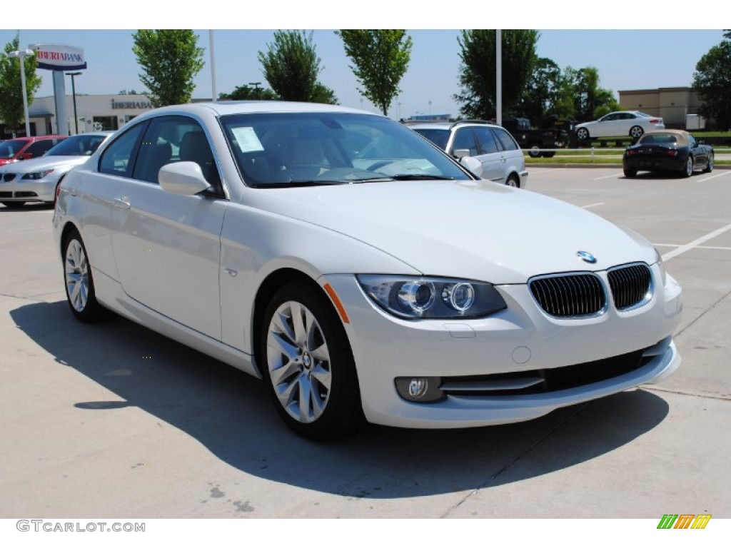 2011 3 Series 328i Coupe - Alpine White / Oyster/Black Dakota Leather photo #3