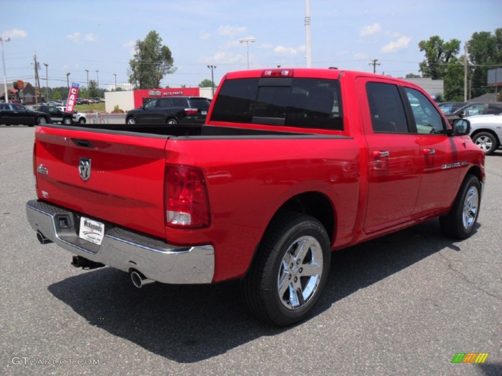 2011 Ram 1500 Big Horn Crew Cab - Flame Red / Dark Slate Gray/Medium Graystone photo #4