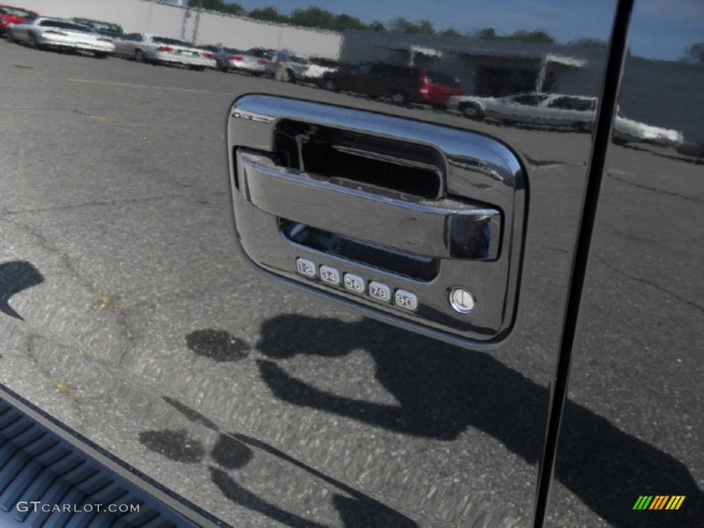 2010 F150 FX2 SuperCrew - Tuxedo Black / Black photo #6
