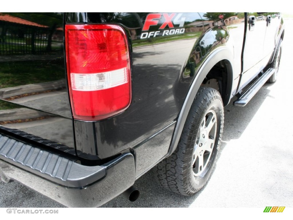 2004 F150 FX4 SuperCrew 4x4 - Black / Black photo #22