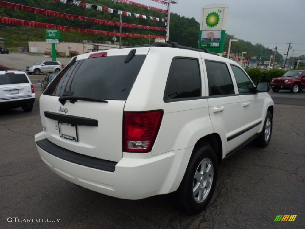2008 Grand Cherokee Laredo 4x4 - Stone White / Khaki photo #5