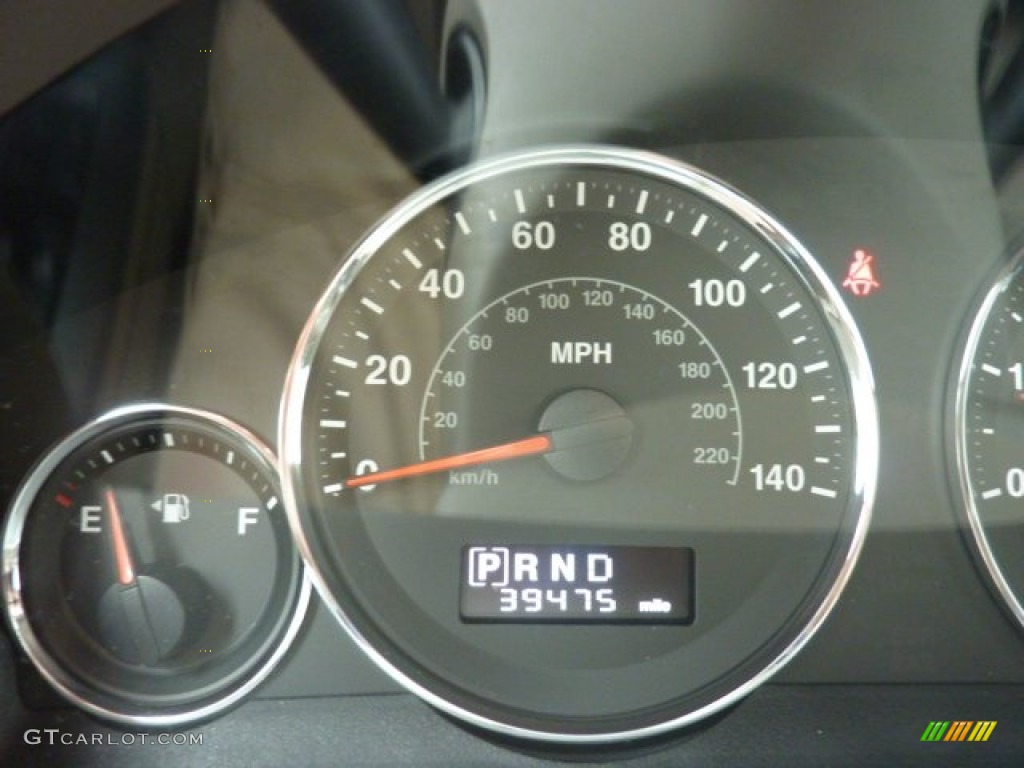 2008 Grand Cherokee Laredo 4x4 - Stone White / Khaki photo #24