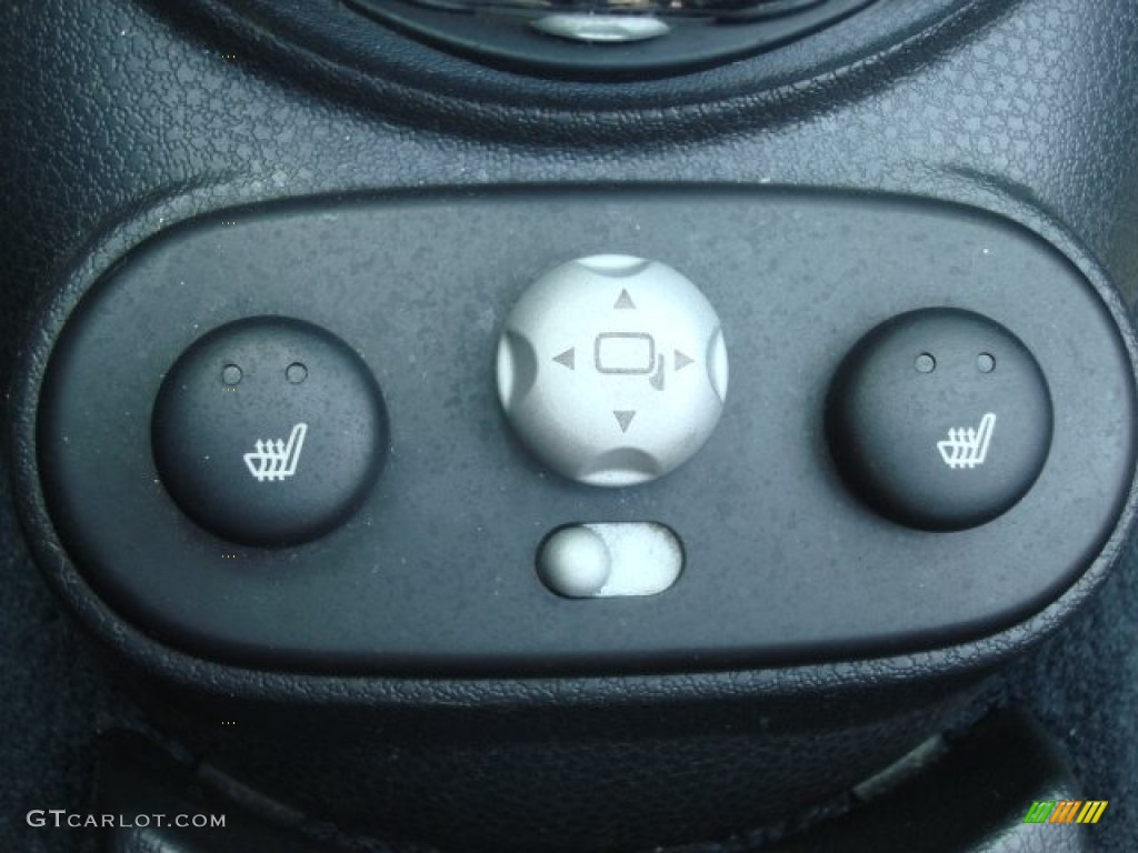 2005 Mini Cooper S Convertible Controls Photo #51071543
