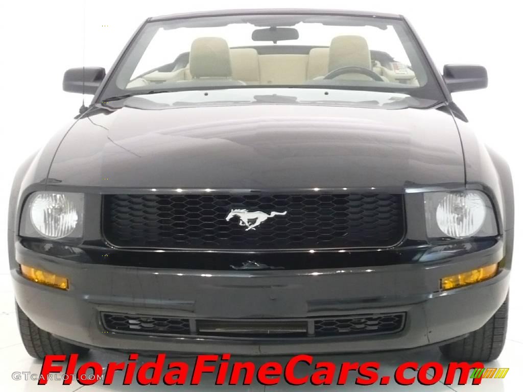 2007 Mustang V6 Premium Convertible - Black / Medium Parchment photo #5