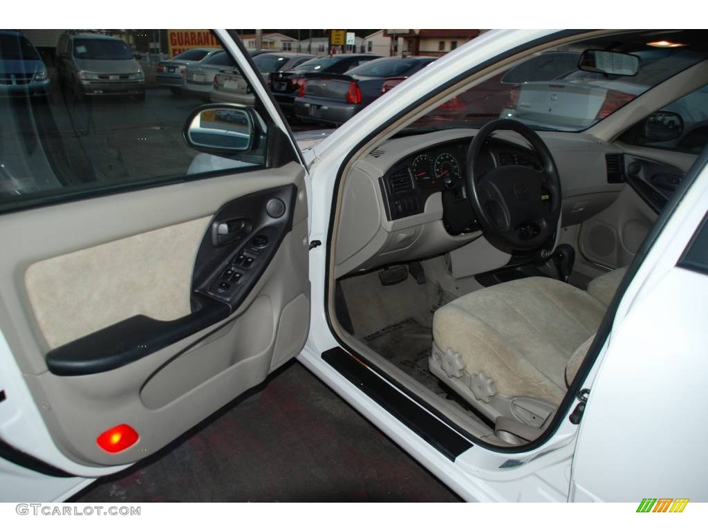2002 Elantra GLS Sedan - Nordic White / Beige photo #11