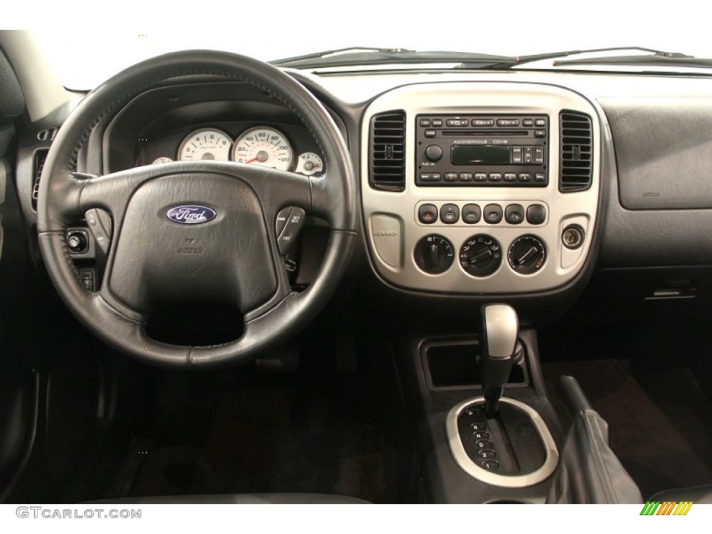 2007 Ford Escape Limited 4WD Ebony Dashboard Photo #51072221