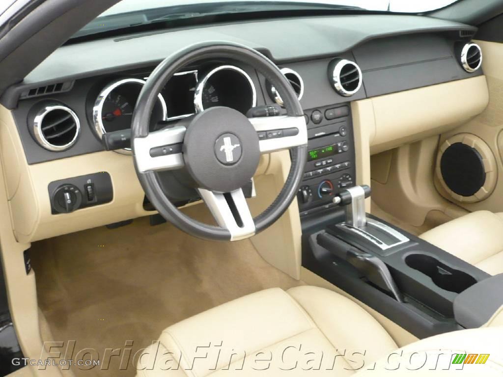2007 Mustang V6 Premium Convertible - Black / Medium Parchment photo #13
