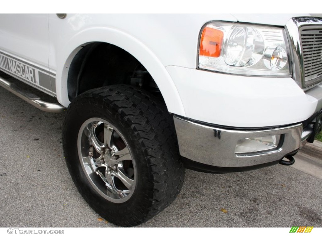 2005 F150 Lariat SuperCrew 4x4 - Oxford White / Black photo #19