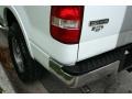 2005 Oxford White Ford F150 Lariat SuperCrew 4x4  photo #21