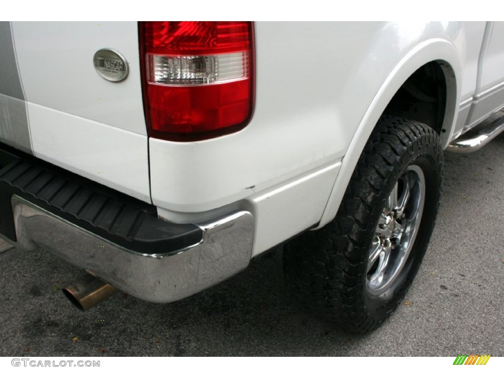 2005 F150 Lariat SuperCrew 4x4 - Oxford White / Black photo #22